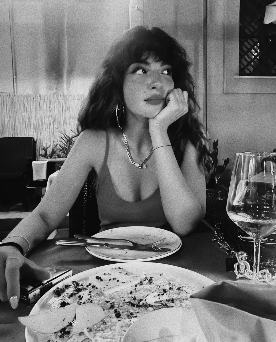 sunnietista's tweet photo. —— Una deliciosa pasta en un viernes cualquiera. https://t.co/wWsmtwcc1Q