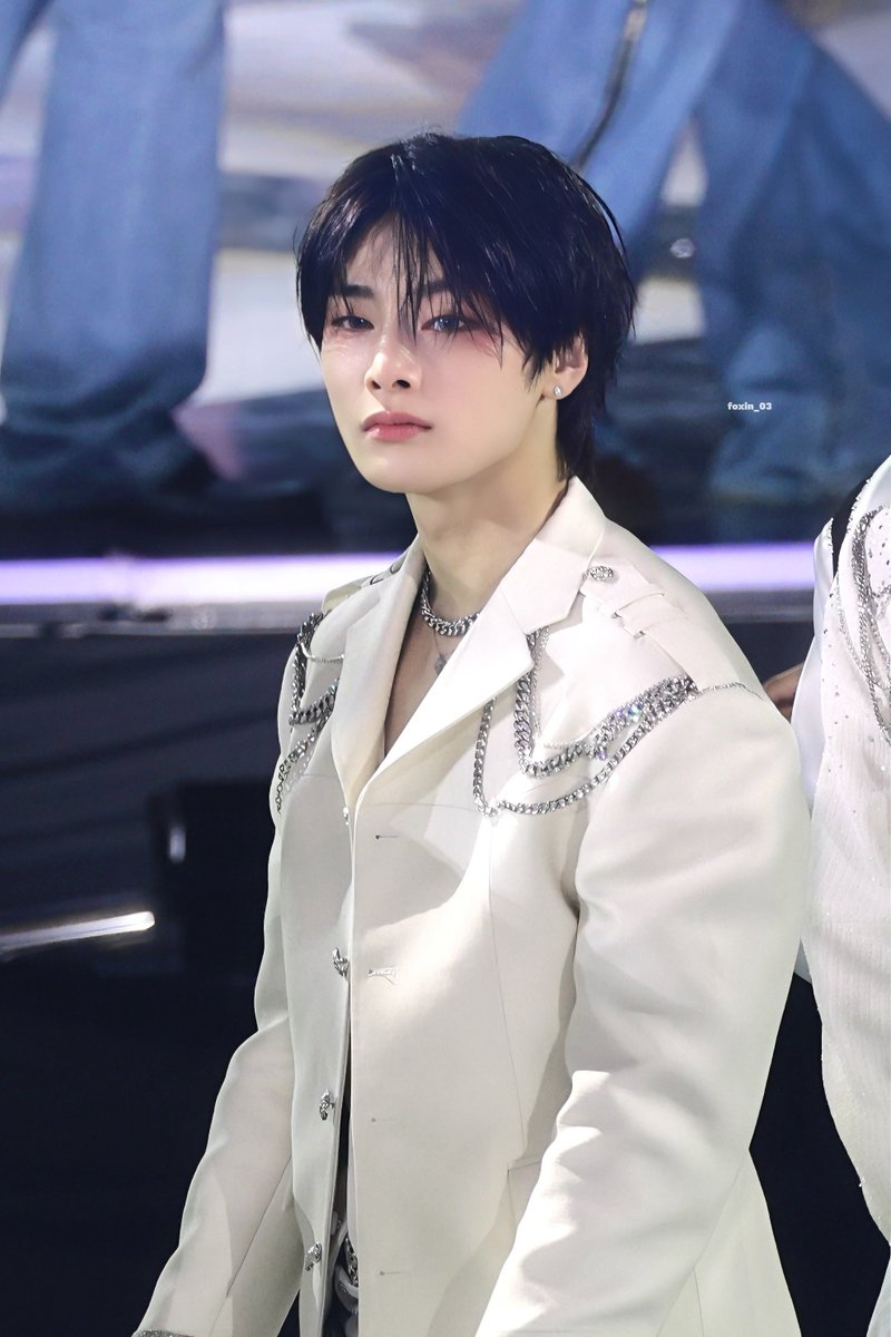 _scent0's tweet photo. 이 날 정인이 블러셔 진하게 바른거 너무 잘 어울렸음 앞으로도 이가리 메이크업 많이 해주시면 참 조켔네^0^ https://t.co/GVqfmHNz1k