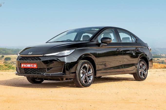 volklub's tweet photo. Honda City Hybrid at ₹16 lakh? 

Yes, if it will have 5% GST like EVs instead of 40%

Government can easily make Hybrids affordable.

Right now it costs 21L (ex-showroom), claims 25+ kmpl and offers 253 nm torque

Similarly, Victoris Hybrid eCVT will start from 12.40L https://t.co/AgWcsYUfnp
