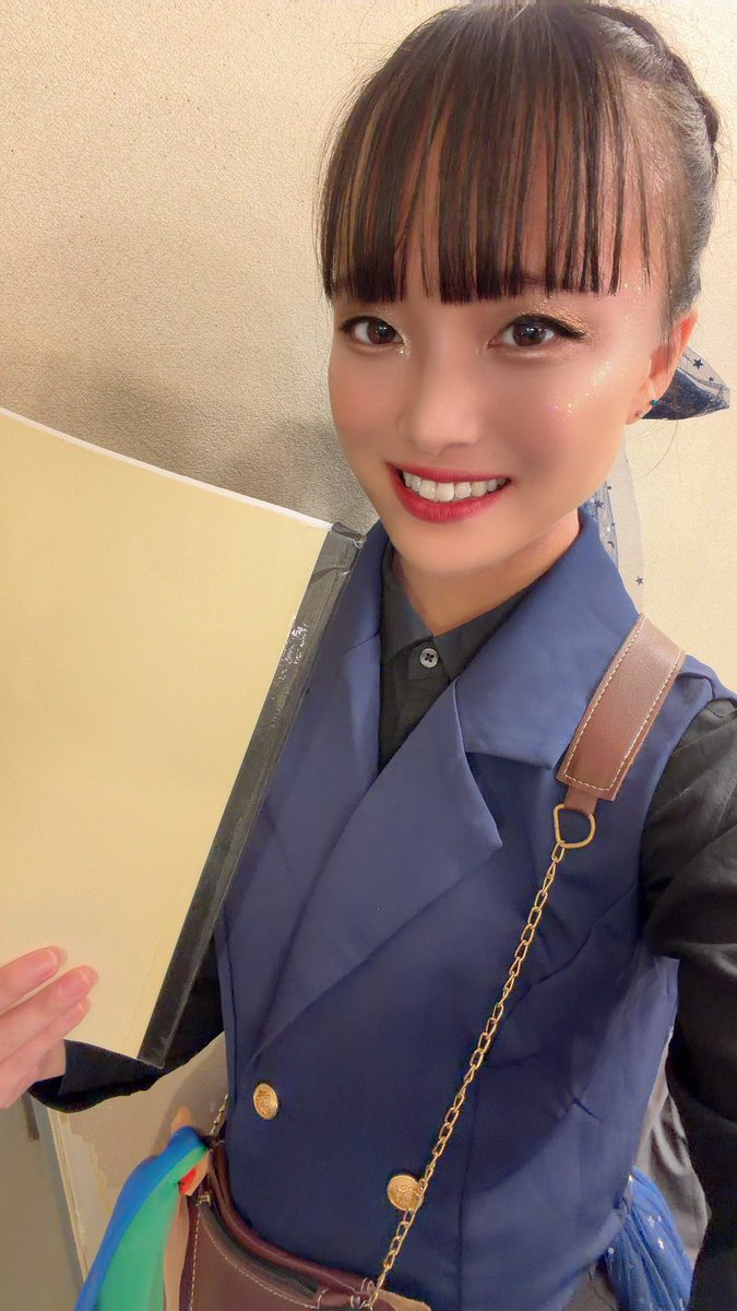 mai_mizutori03's tweet photo. リーディング公演「キセキ列車」
気付けば3日目！

1日目2日目とご乗車下さった皆様ありがとうございました

本日も14時〜/19時〜
の2公演となっております

お足元が悪くなっておりますのでお気を付けて起こしください！
飛び込みもお待ちしてます✨️ https://t.co/V5gPLzF74u