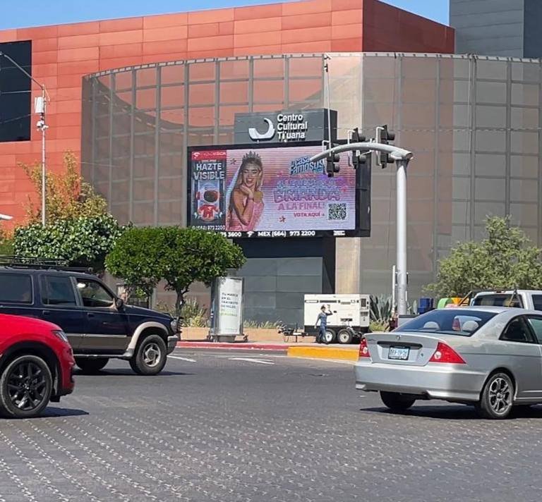 SupportBrianda's tweet photo. ¿HOLA, TIJUANAAAA? 👀🎀

¿Ya lo viste? 🥹💗
Queremos llevar a Bri a la final y ustedes ya están haciendo que Tijuana se pinte de rosa.

¡QUÉ LOCURAAAAA! 🎀✨

#LaCasaDeLosFamososMéxico
#LaCasaDeLosFamososMx https://t.co/0kvHPD1rWH
