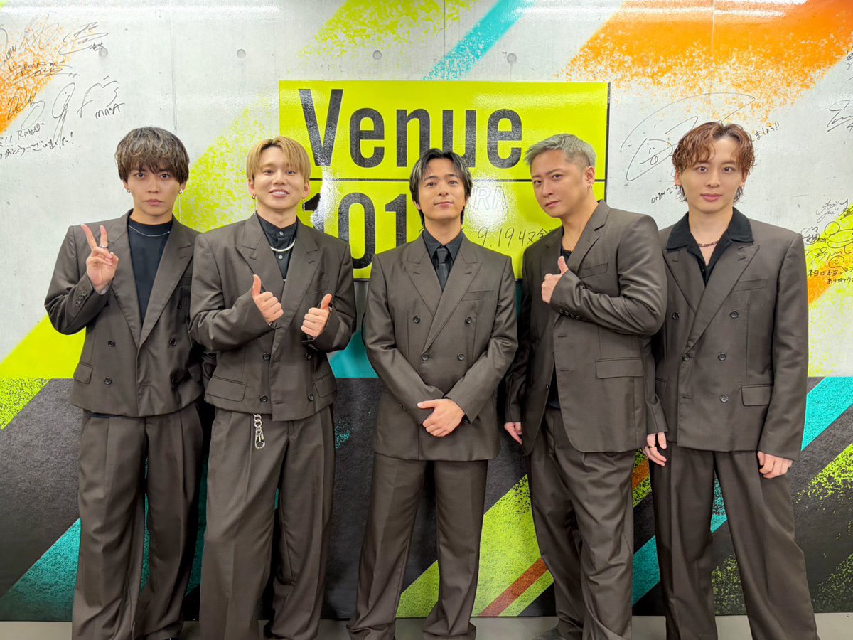 Da_iCE_STAFF's tweet photo. 【本日9/26(土)23:00～】
NHK「Venue101 EXTRA」にDa-iCEが出演！
https://t.co/HkXerzMs8A

最新曲「#アンリミテッド」をパフォーマンス！

ぜひご覧ください！

▼Stream&DL
https://t.co/6pizWvAdox

▼MV
https://t.co/vlghGHHGdy

@nhk_venue101
@Kirin_Brewery
#Da_iCE × #のどごし生
#ゴクッゴクッ