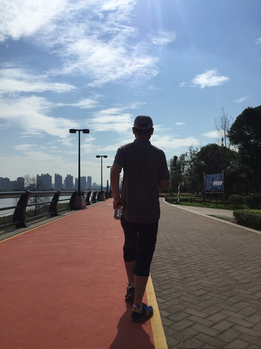 JcStockwinwjoh's tweet photo. Don’t skip your midday walk! Just 20 mins of daily outdoor walking boosts energy, sharpens focus, and supports overall wellness. Small steps = big health wins.， https://t.co/oMGi4mB56H