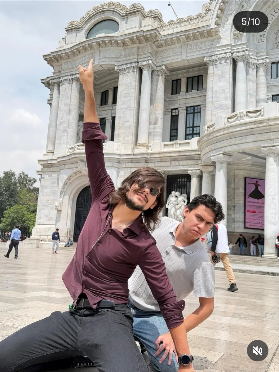 IanRosalesR's tweet photo. Mientras tanto los actores de doblaje de #steelballrun en su instagram

Pues chads no? https://t.co/LX3KTKMBRb