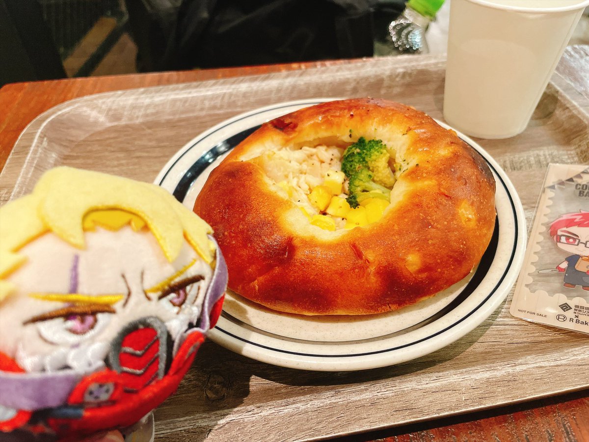 sidenkaigusu's tweet photo. 🍞🍞 https://t.co/9G6sa8SXG5