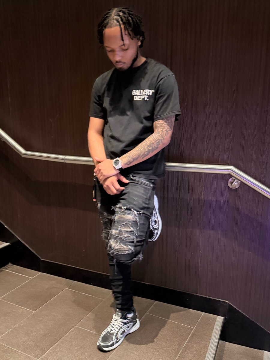 yungactt37's tweet photo. I Really Lay Low And Play Slow 🩸 https://t.co/pBT3hB9nwp