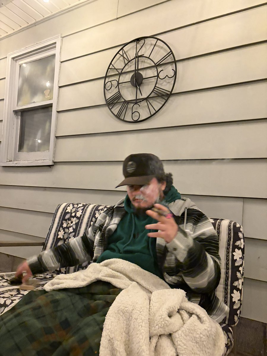 UBNvanee tweet picture