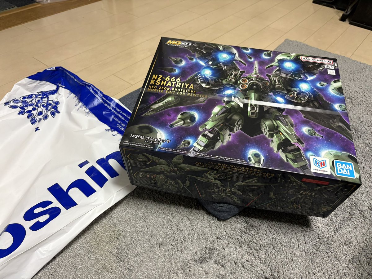 GlooRyo's tweet photo. MGSDクシャトリヤげと！
実質9時間並び。

ホント良かった。

誰だって欲しいものの発売日に必ずしも買いに行けるわけではない。
運が良かった。 https://t.co/ZudnFmXILn