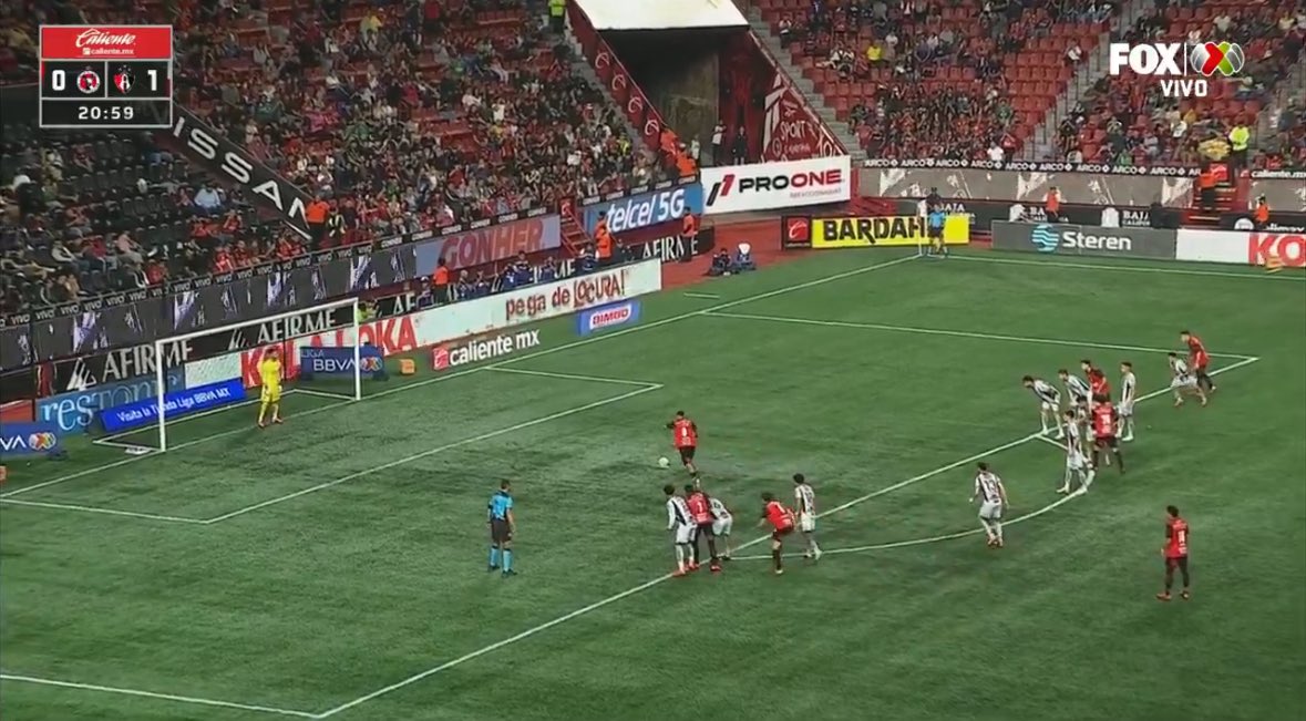 LetEdwinCook's tweet photo. Hay 3 cosas seguras en esta vida:

1.- La muerte
2.- Los impuestos
3.- Que le cobren un penal en contra al Atlas https://t.co/PNYO21NMil