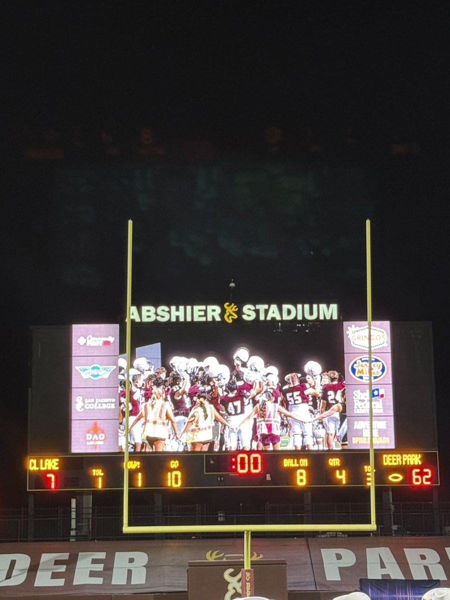 DeerFootball's tweet photo. This oneโs for you seniors! ๐ฆ
#PTBD #PartyAtThePark #GoBigDeer #SeniorNight https://t.co/L3qySEkYX7