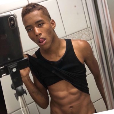 SamuelVaign's tweet photo. #NovaFotoDePerfil https://t.co/pdBE1VUJlb