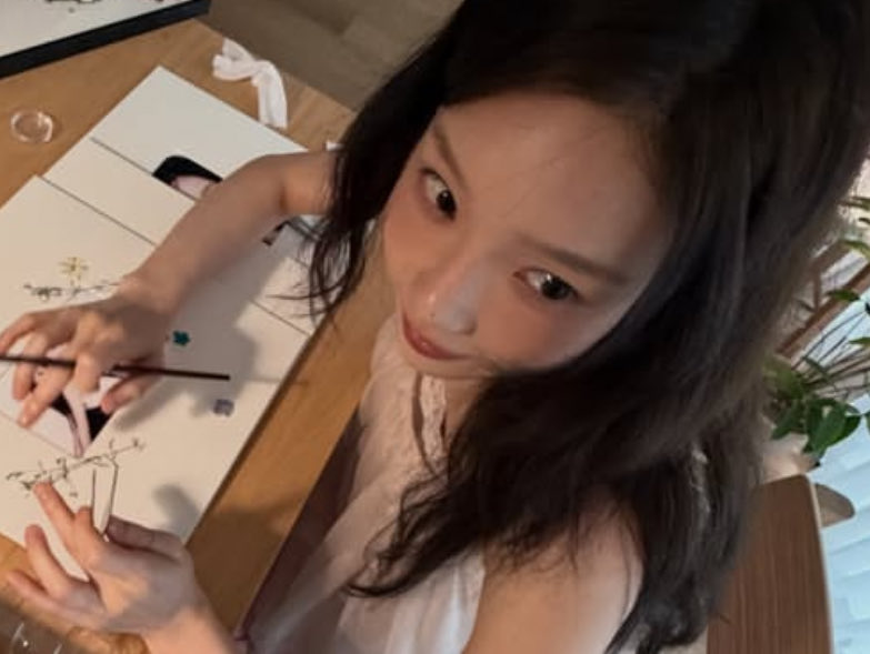 309_Danbi's tweet photo. 웃음남 https://t.co/0ob5UNj1L2