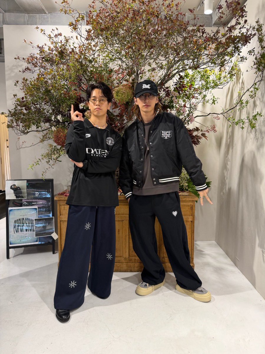 damechance28's tweet photo. 本日もPOP UPへ
たくさんのご来店ありがとうございます🖤

皆さまと直接お会いできる時間に感謝しながら、
本日もまだまだ営業中です✨

このあとも皆さまのご来店
お待ちしております！ https://t.co/PPyDY7RMOr