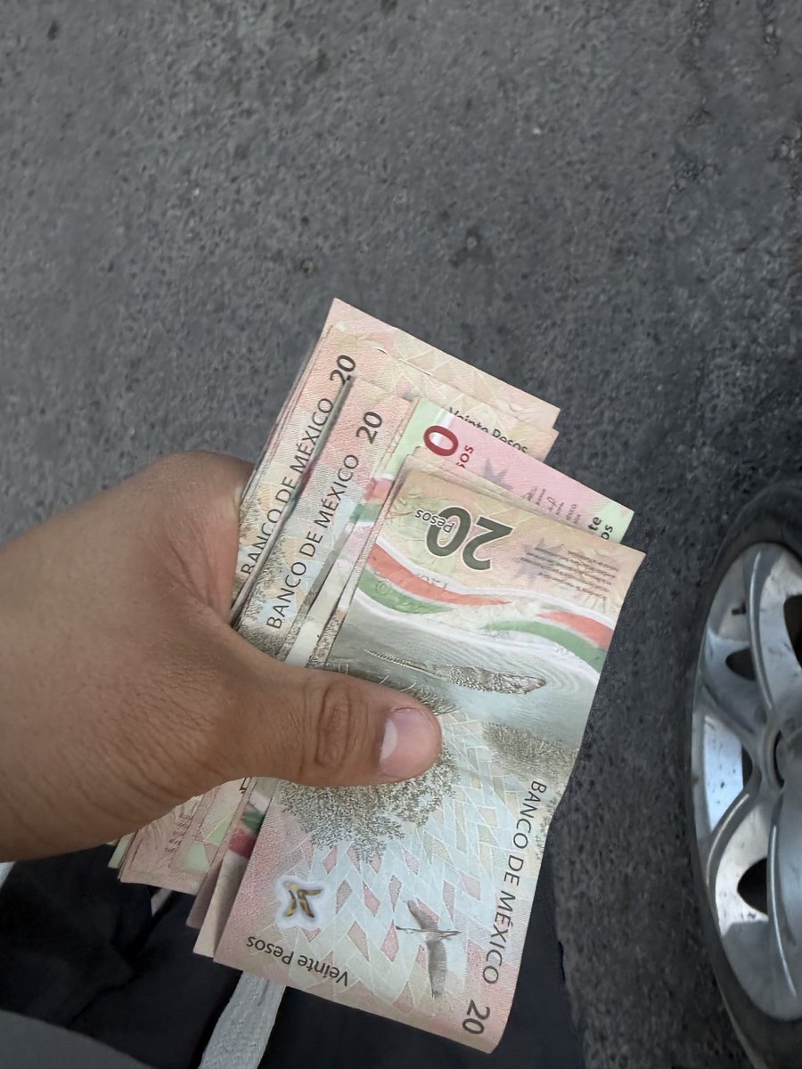 vergonciolopez's tweet photo. Ola pobres ¿ya comieron jodidos? https://t.co/ZilLHp8zhj