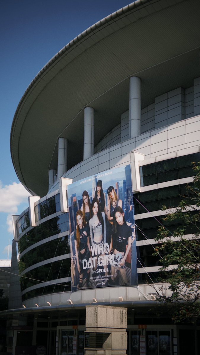 Jakku0811's tweet photo. #幫朋友求票 #原價票 
2026 izna Concert Tour : WHO DAT GIRL? in TAIPEI 

10/9(五)*1張含福利 任何一區都可以！
交易方式：桃園、臺北可面交

我朋友真的非常喜歡izna🥹下面是他上個星期去韓場的照片，而且他明年初就要入伍了希望能再見她們一次面 https://t.co/BqAT28iSUH