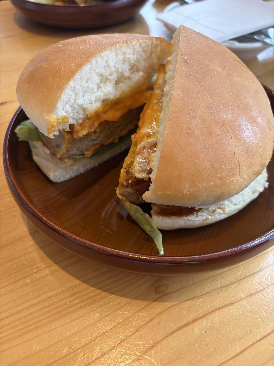 taitorholder's tweet photo. @KomedaOfficial 朝から月見を食べたい
#926はくつろぎの日 https://t.co/CJ1CgeDqoO