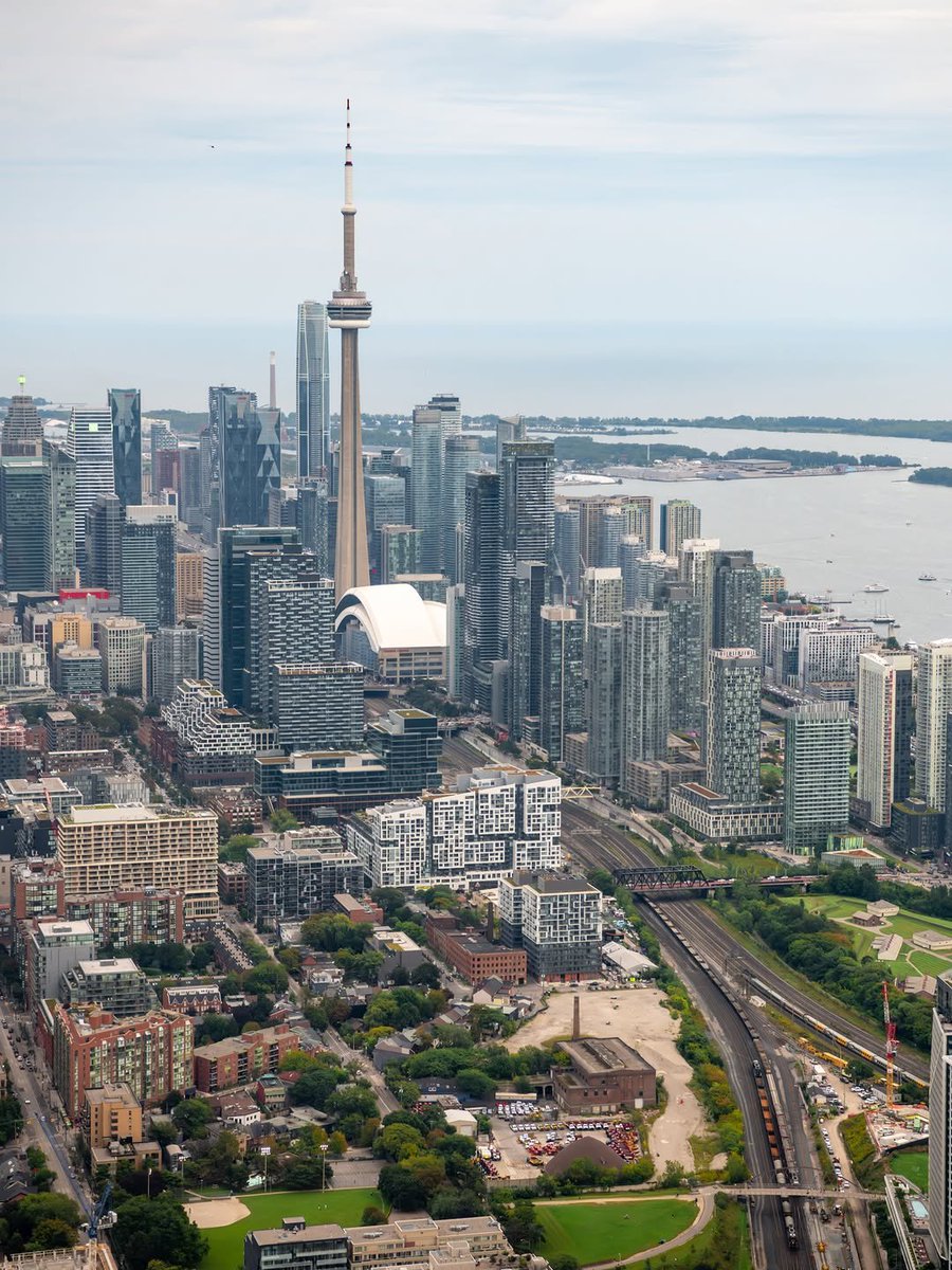 SeascapeNature's tweet photo. Toronto Ontario Canada 🇨🇦 https://t.co/ontXwOZORW