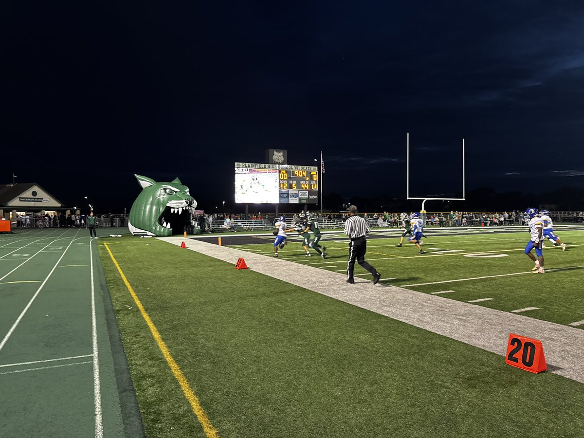 JolietCentralAD's tweet photo. Steelmen Win!!!! Steelmen Football improves to 3-3 on the season after a 12-7 win tonight at Plainfield Central! 

The team made huge plays down the stretch both on offense and on defense to seal the victory! Great job by all of our players and coaching staff. 

GO STEELMEN! https://t.co/gCOUXaye7K