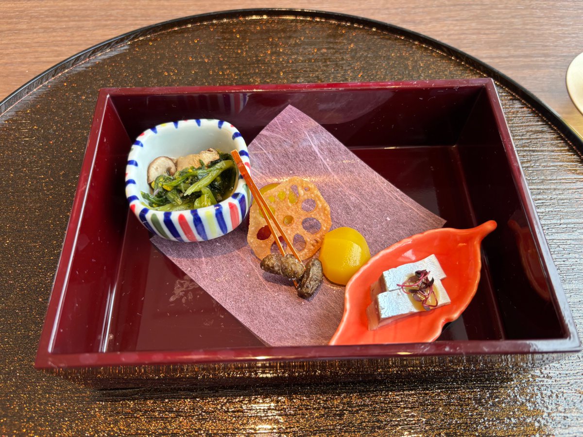 40ojisan1's tweet photo. 今日は息子が塾に行ってる間にランチですねー https://t.co/q8ZN3ccT1B
