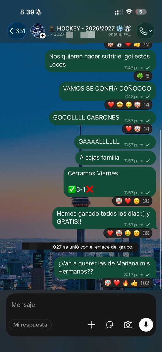 Frosty701's tweet photo. 3 días del grupo = 3 días Ganando 🥇 

Y se los Regalamos 

Gracias por Su Confianza mis Hermanos 

Parece que el Hockey 🏒 se nos está dando ✅🥷✌🏻❄️ https://t.co/Gp6Bc4kWNH