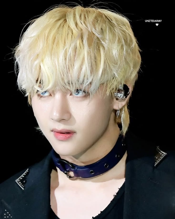 tetedesx's tweet photo. i’m in shock, Taehyung is so gorgeous https://t.co/Ijy4eAPUx5