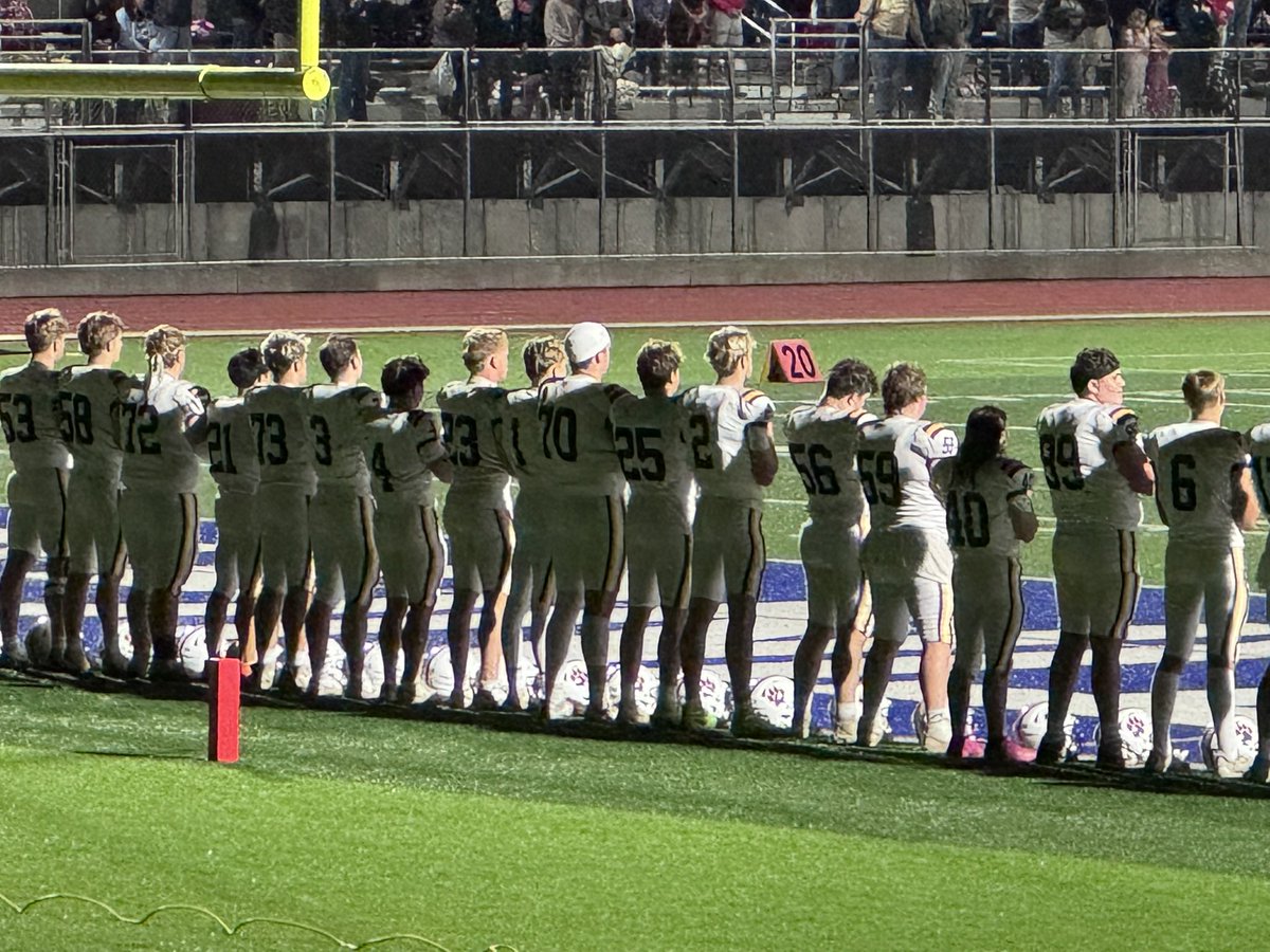77kalebcrandall's tweet photo. Sabers didnβt come out on top, but the work starts tomorrow for improvement. Highlights coming on Monday. #centralsabersfootball #alwaysimproving #Resilience https://t.co/wojVg4jCZG