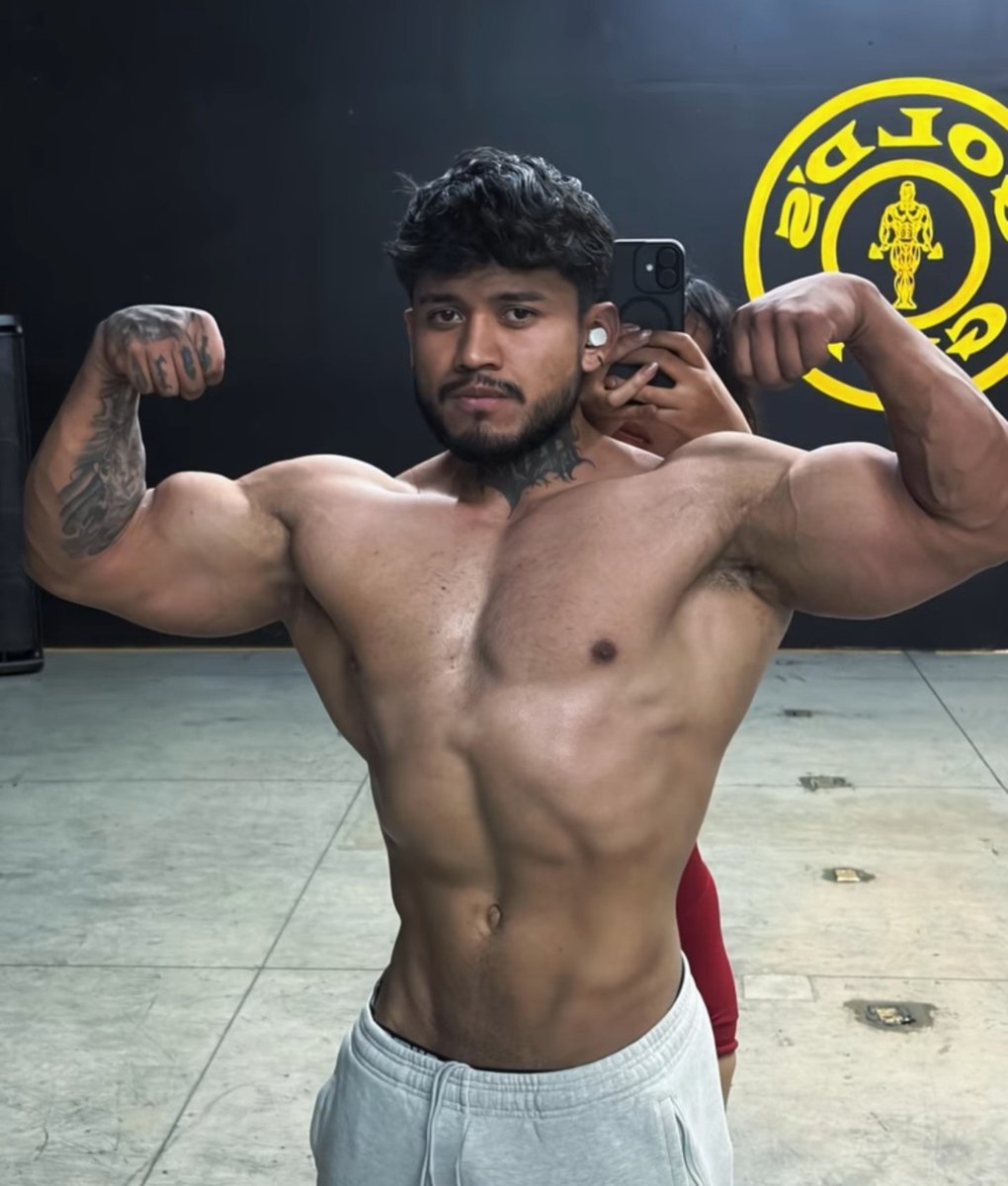 MuscleProjectMx's tweet photo. Wacha nomas esa calidad de fisico https://t.co/lk08OtY5bT
