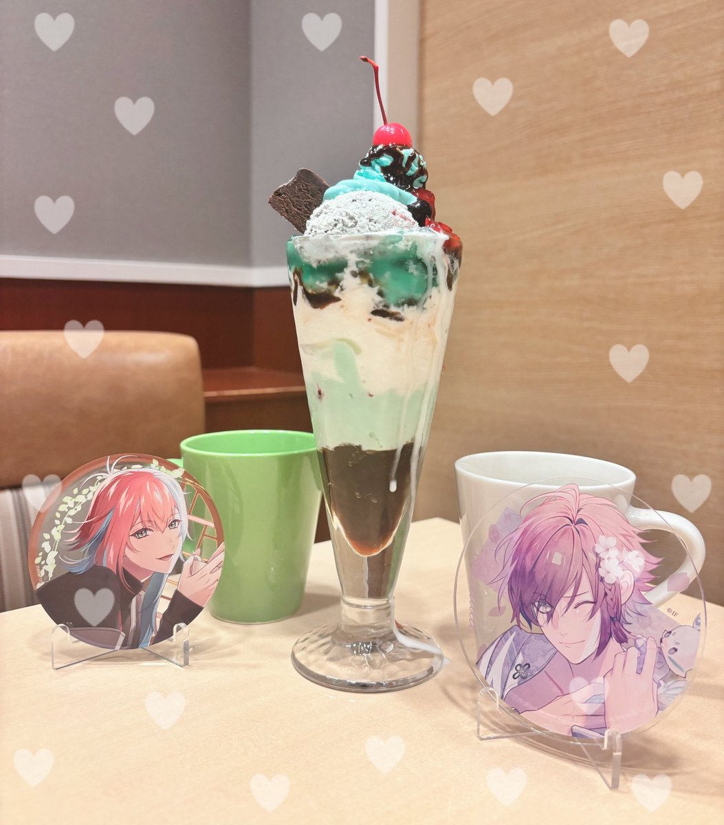 foresme13's tweet photo. 友達とジョナサンのチョコミントパフェ食べに行ってきた〜！たくさんお話できて幸せ〜😚🍫✨
アクコ合わせ可愛いすぎる୨୧₊˚⊹♡ https://t.co/v30TIx3Kwd