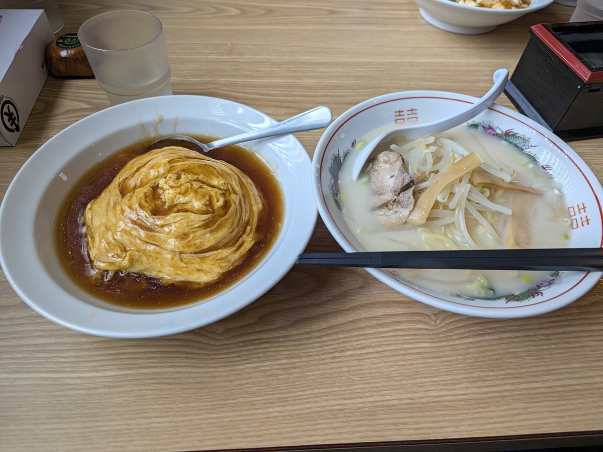 ShiodaM's tweet photo. 会社の人間と食べきました😃
1000円以下でお腹満腹になりました😆 https://t.co/0SBB0guijc