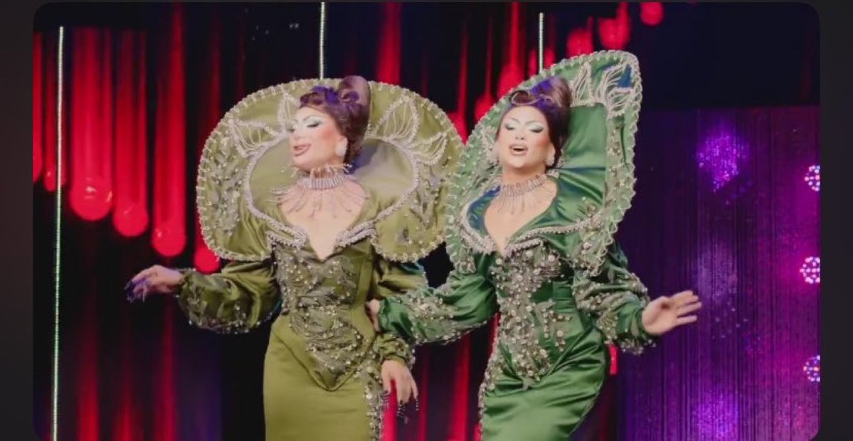 Ed_MM11's tweet photo. La mamita chula y Marianita devoraron la verdad. Aún eliminada Mariana sirvió coño. 

Mientras otras eliminadas por pendejas. La categoría era Mariachi no bailadoras de cumbia 🤭🤭🤭 https://t.co/OfF3zGTm1j