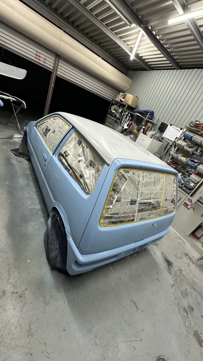 Screws_Garage's tweet photo. 以前塗装させて頂いた角目トゥデイ
ルーフが缶スプレー2回塗られててオーナーも知らず自分も気づかなくて1コートは
剥いだけ物のまだ残ってて浮き始めたので
同色に再塗装。
今回は自分の見落としでしたのでこちら負担になりましたが今後は缶スプレーが入ってる車体はお断りさせて頂きます🙇‍♂️ https://t.co/G6tDQMU3Ul