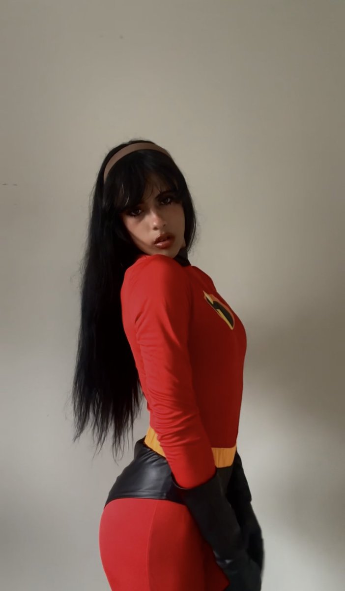 amb3rrrli's tweet photo. Violet the incredibles cosplay 🐾 https://t.co/ZR36IhzB7Y