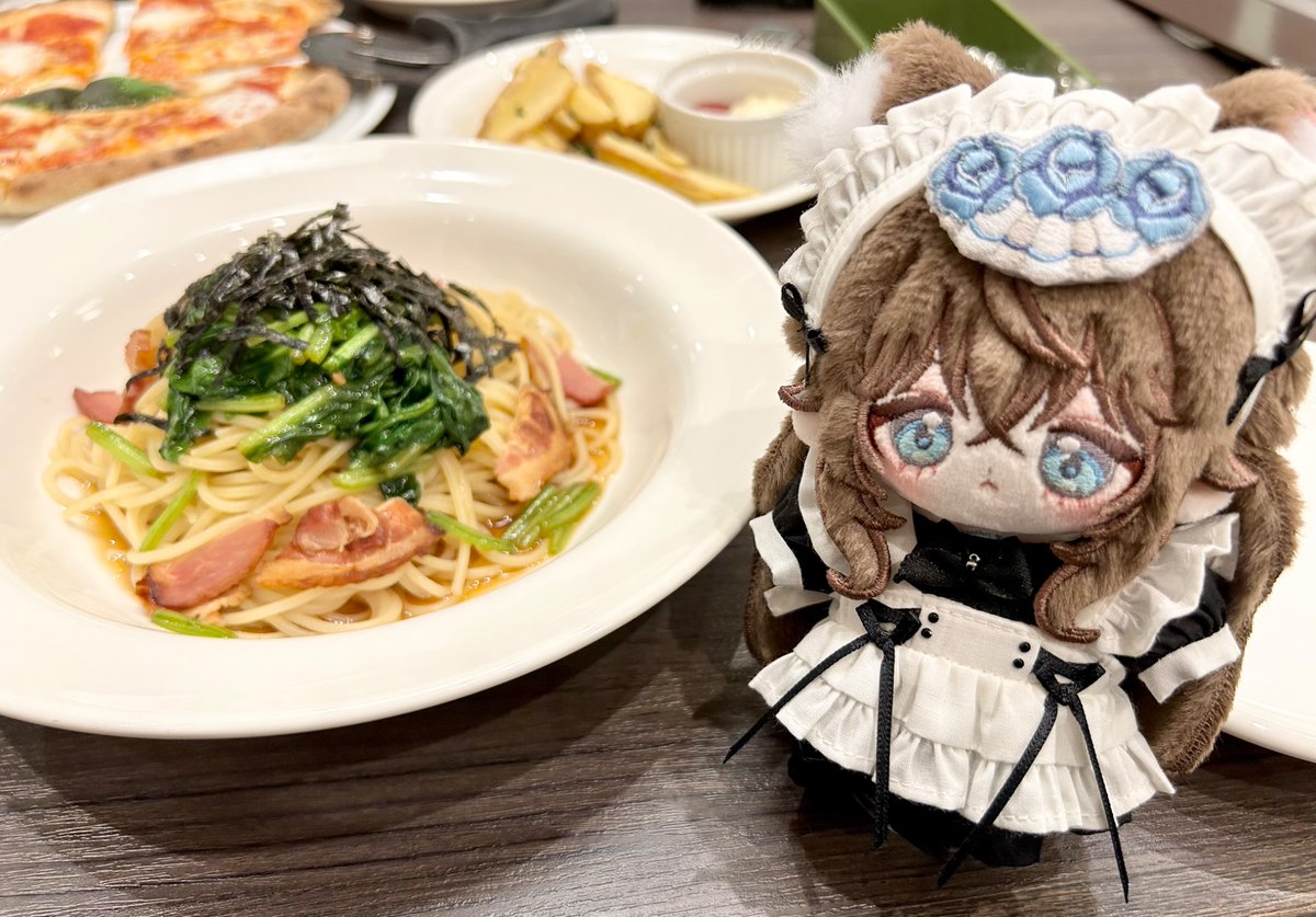 euaru__'s tweet photo. アリスちゃんと🍝 https://t.co/5BD0cQV4aH