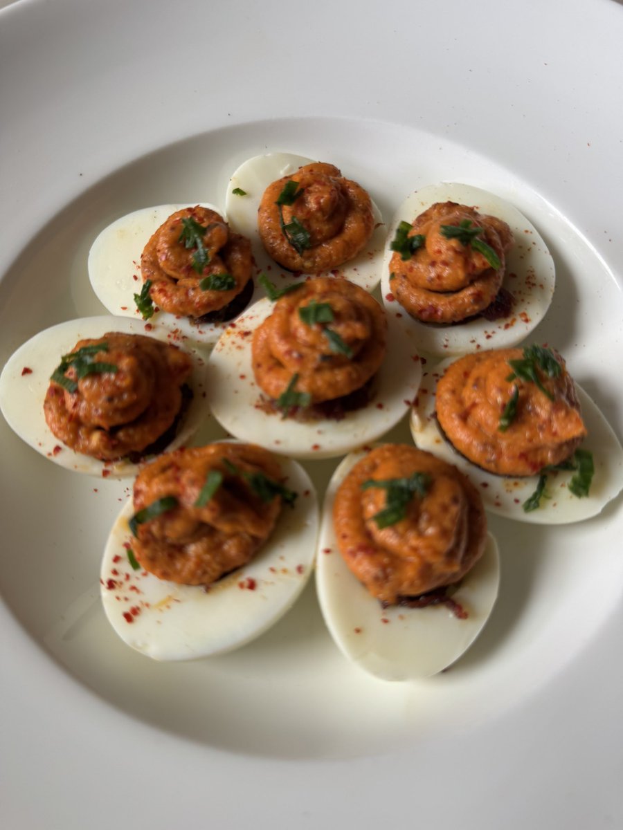 Jjongpamine's tweet photo. recook “Deviled Eggs” recipe from Shh, the Secret Chef (featuring Enhypen JAY Park &amp; Chef Edward Lee

#쉿_비밀의솊 #ShhSecretChefJAY
#ENHYPEN_JAY #제이 #ジェイ @ENHYPEN https://t.co/Ou2cyM9uKg