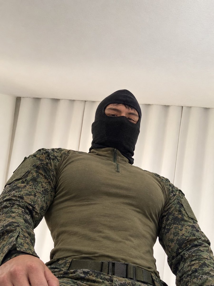 Docmx00's tweet photo. Militar cachondo 
Chudai https://t.co/oPpamD0wEV