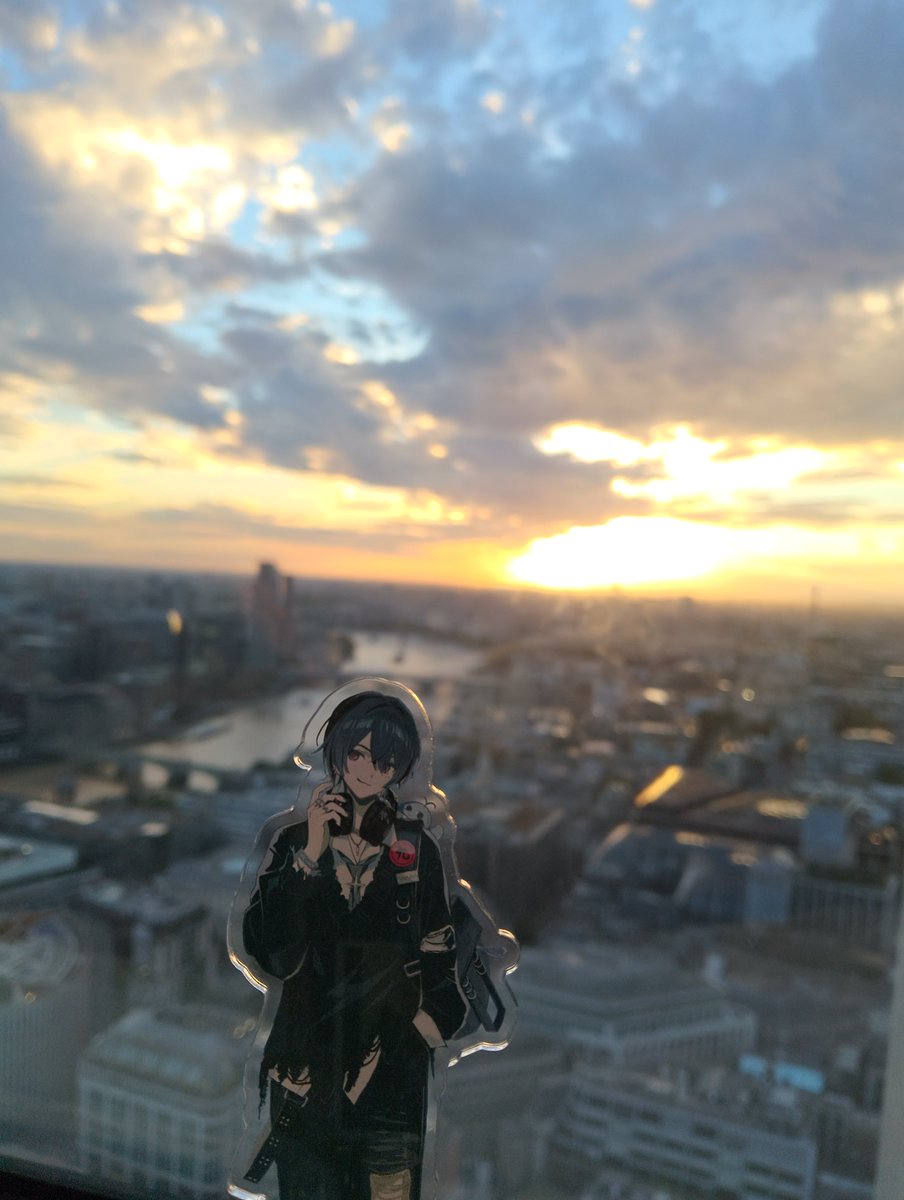 jmunin2pa's tweet photo. ロンドンのスカイガーデン
美しい景色と引き換えに
物価がバカ高い
ビール2杯分(2パイント)3700円した https://t.co/McYQP3IQYo