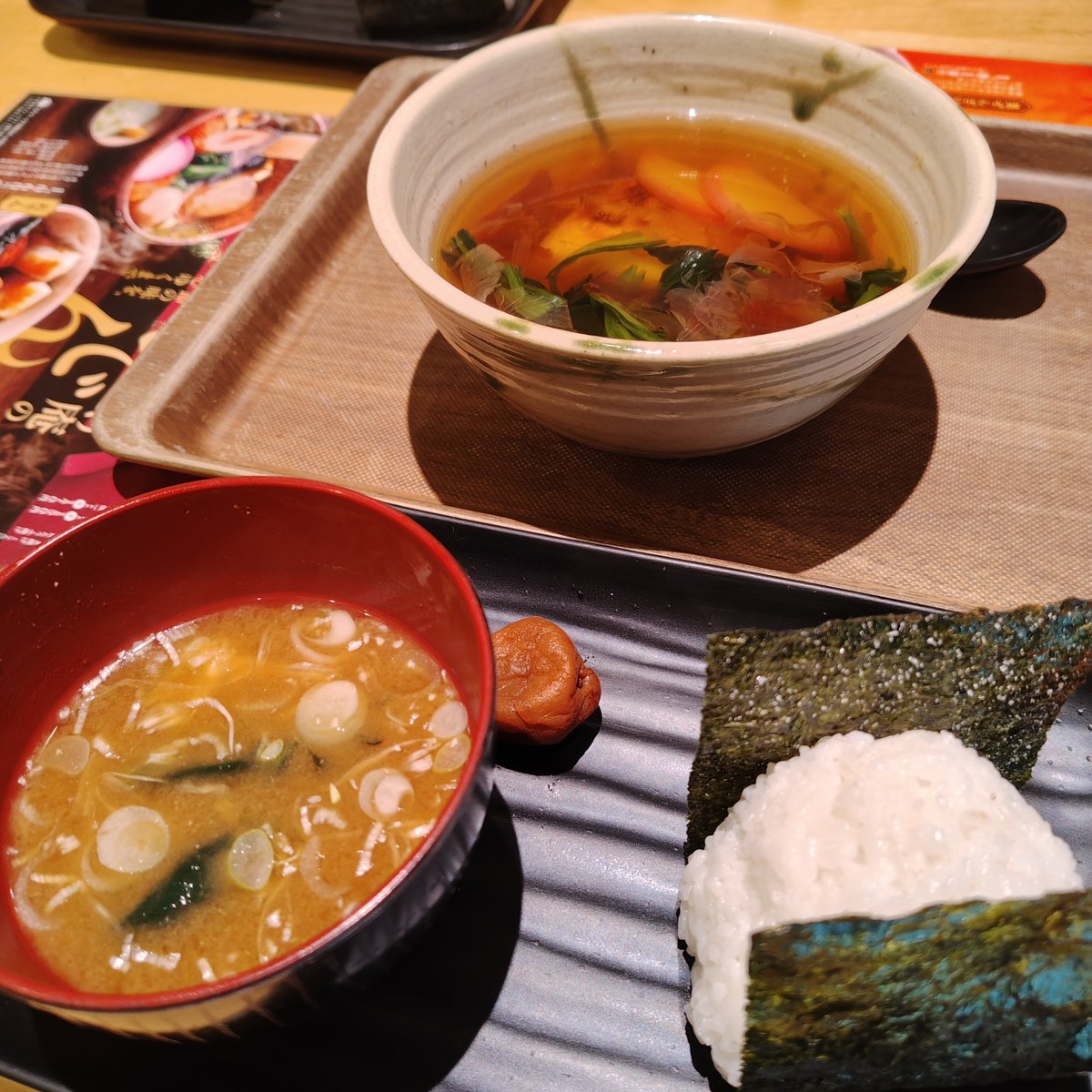 MinPaseri's tweet photo. 9/25
朝:りんご
昼:おかげ庵でモーニング

ドラッグストア:オムツ購入

帰宅:昼寝

美容院:カット

美容院近くの知り合いのお店に退院したよ報告

夜:よく焼いてよく噛んで食べ過ぎない事を条件にそのお店で食べる事に https://t.co/TUByuWfgNU