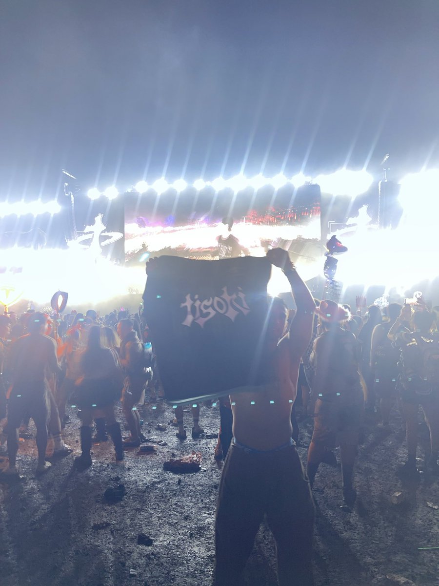 disinte_nate's tweet photo. I love you @tisoki https://t.co/zJe6jK3jNb