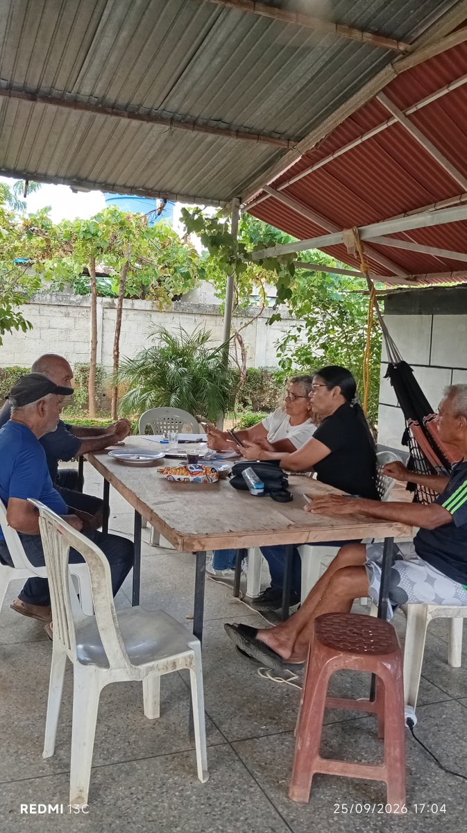 RedLibertadCabi's tweet photo. El equipo de la DEM continua trabajando por nuestra gente.
 
Mesa de trabajo VTG con la Parroquia La Rosa realizada en el sector La Montañita, donde se trabajó sobre el diagnóstico comunitario para levantar prioridades y construir soluciones junto al pueblo.

#VenteEsLaGente
#VTG https://t.co/NNCMnL9P1m