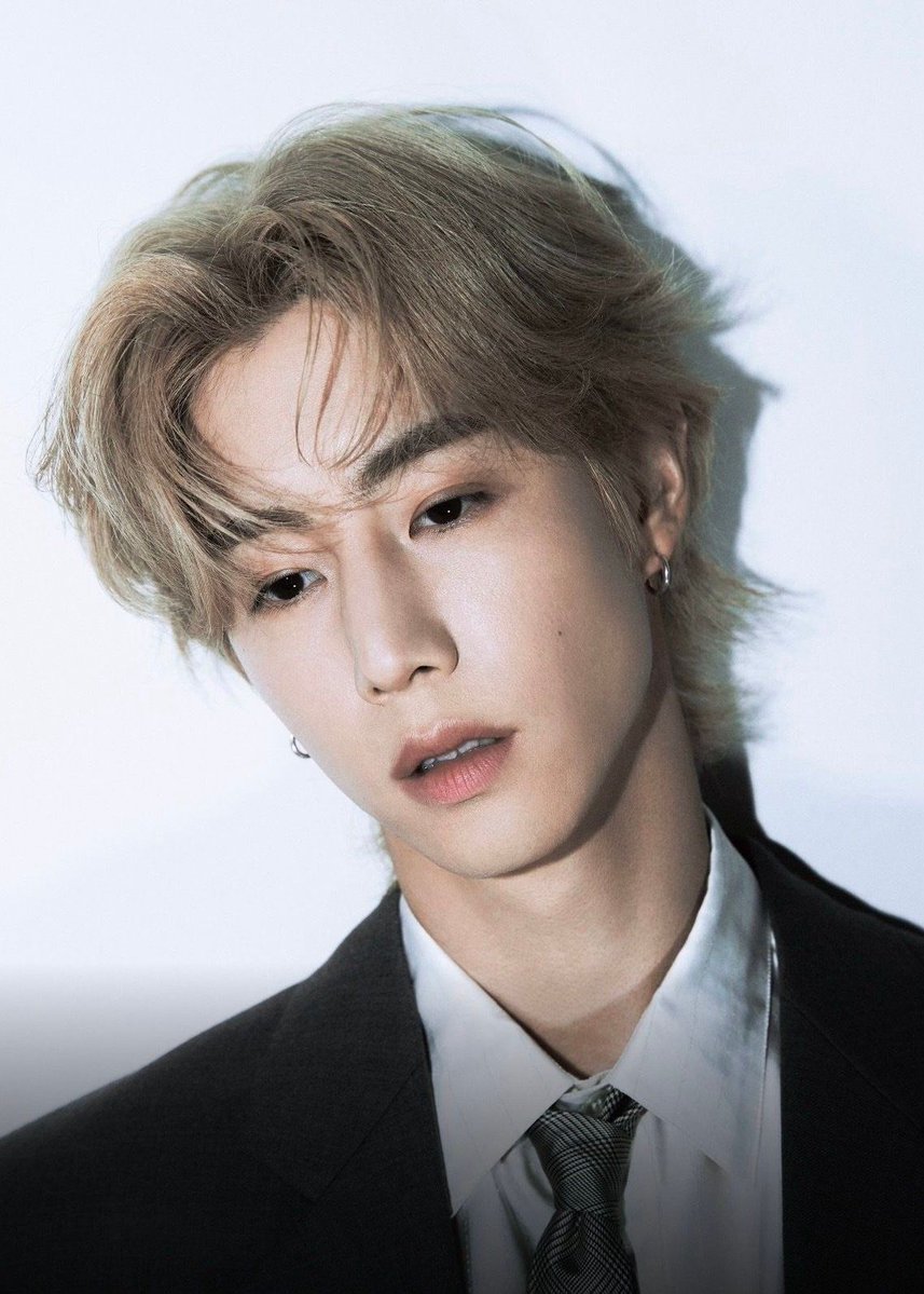 Pop7base's tweet photo. Mark Tuan is set to release his new single “NIGHTLIGHT” featuring MILLI on October 2.

Pre-save now: https://t.co/y0lQDE9RZd https://t.co/kL6nWzMNBS