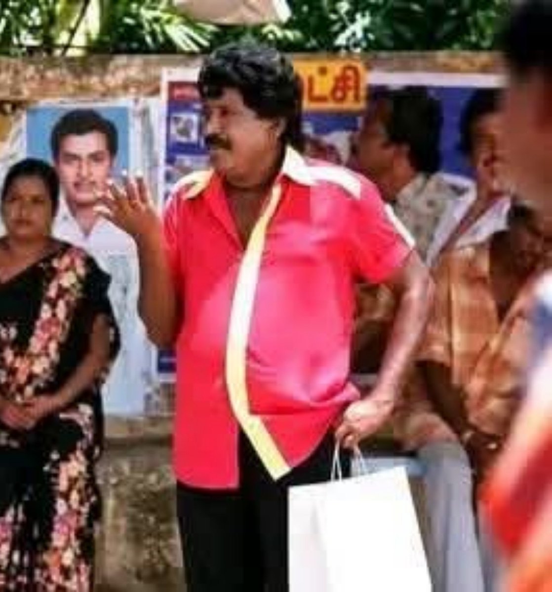 Expi_R045's tweet photo. Assembly Poll expense: 

DMK with 197cr               Anna with 19.8cr https://t.co/UzC0IKgvaW