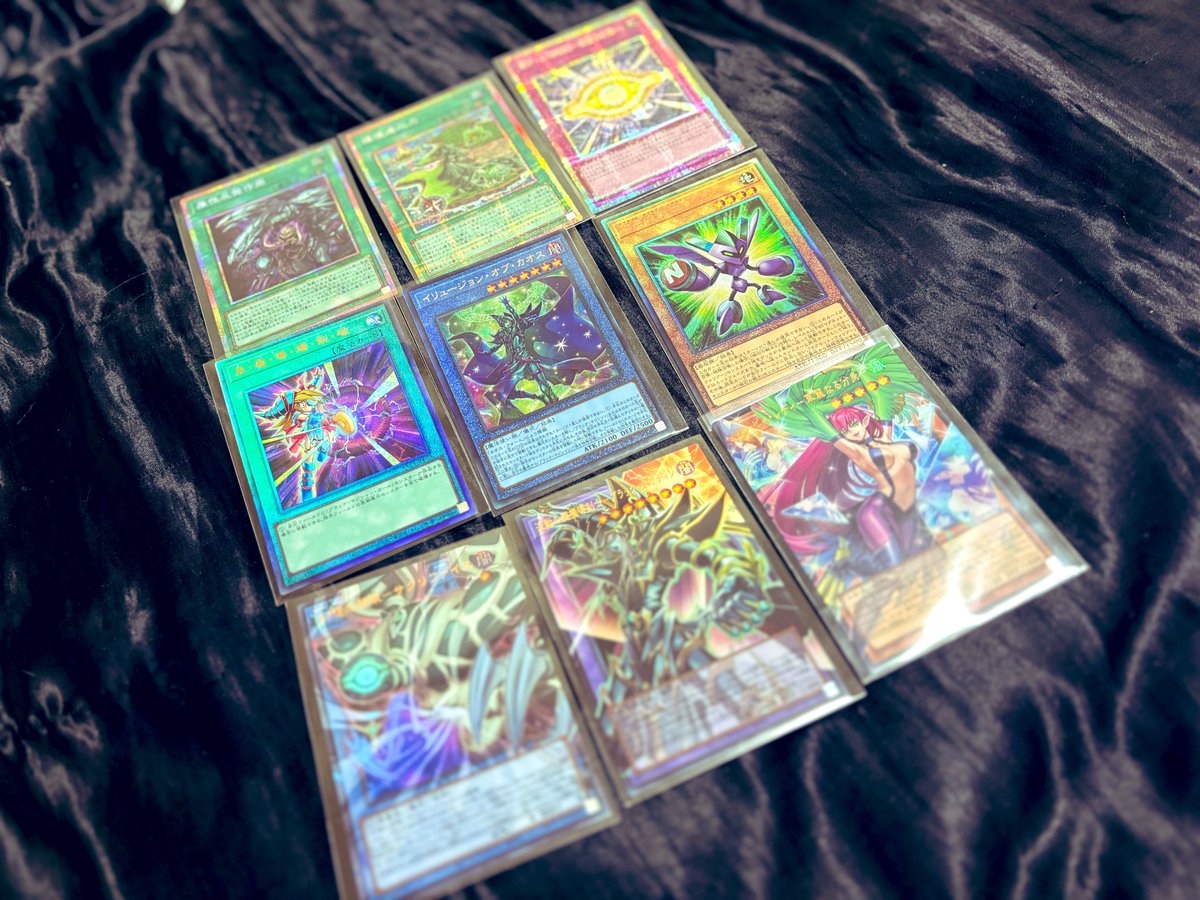 kousaki14's tweet photo. プリシク枠とレリーフ枠大爆死
オバフレのパラディンは嬉しいけど、本命のオバフレグレモスとマンガのブラマジ欲しかったな😭
シークレットは充実してたから飾っとこ
ブルーアイズのマンガは海馬デッキの特典で回収か
#遊戯王 #アートワークコレクション https://t.co/UCXDnnR14U