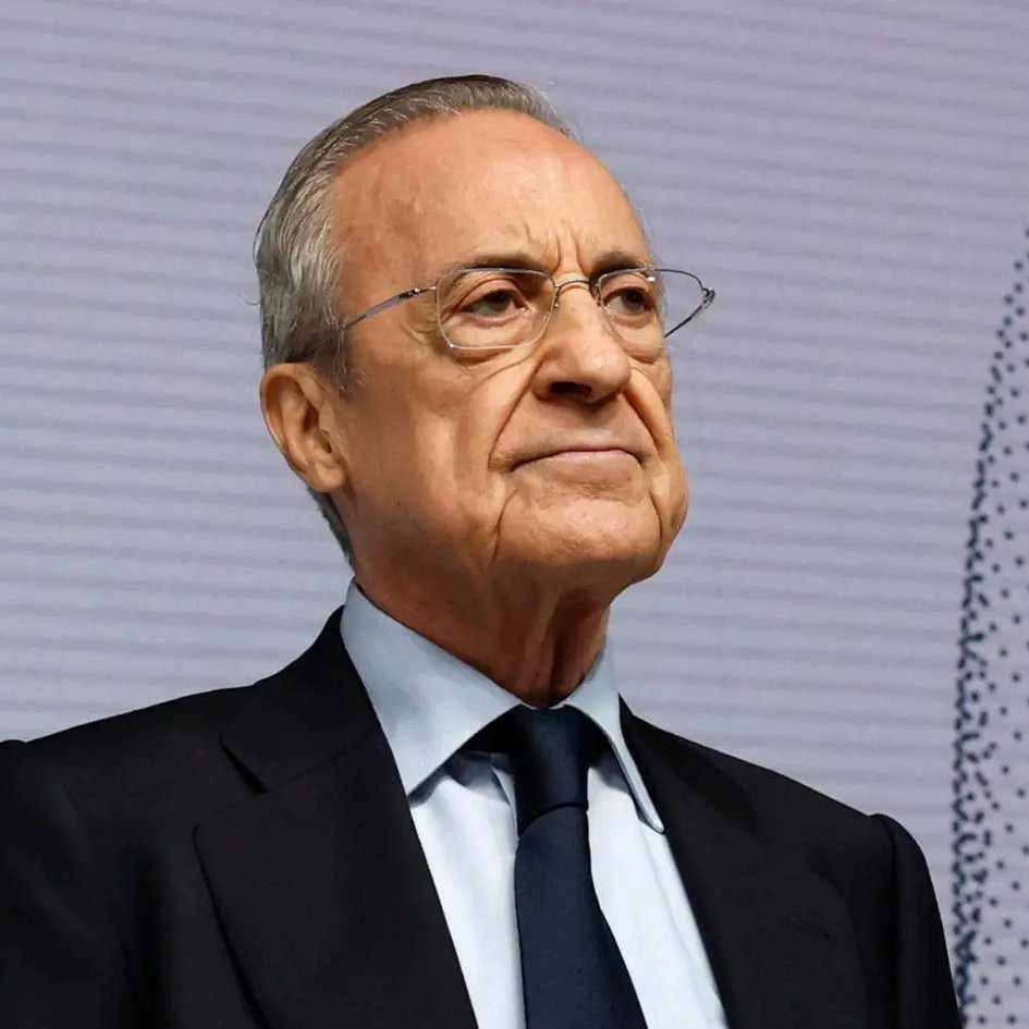 TouchlineX's tweet photo. 🚨💣 𝐄𝐗𝐂𝐋𝐔𝐒𝐈𝐕𝐄: Florentino Perez is willing to sign a central creative midfielder after Mourinho's request, but ONLY if he is convinced by the player; if not, it will NOT happen.

Florentino prefers to WAIT until the summer to sign a new midfielder, but Mourinho insists that the club needs one.