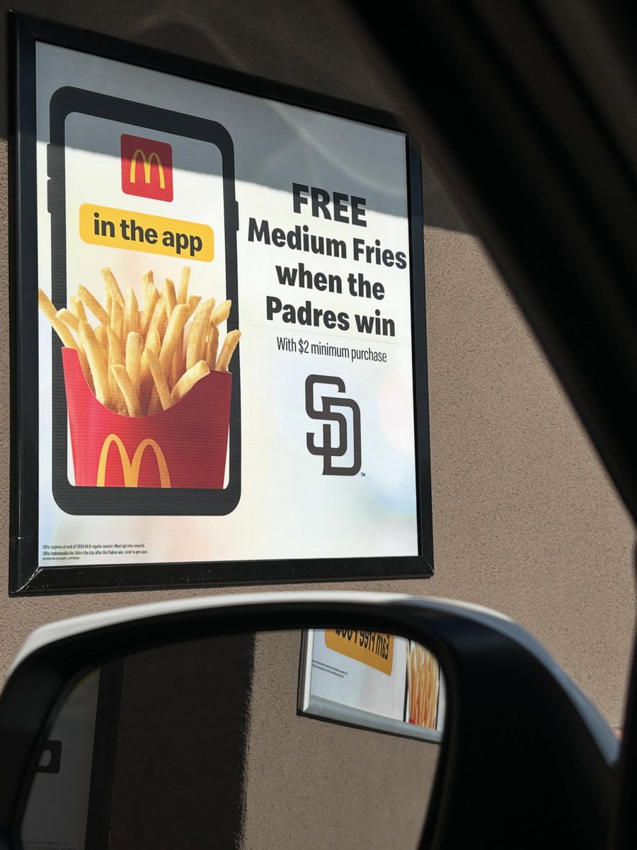 LUIZMALHEIRO's tweet photo. Nobody gets fries. Dodgers for life! https://t.co/rb1FzHjNzt