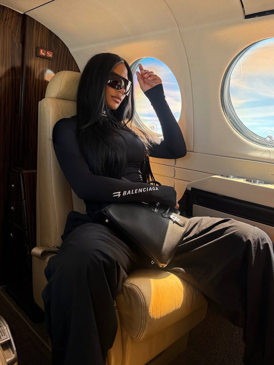 billbasilis's tweet photo. Reached the desert destination 🖤 https://t.co/1RHTieanw5
