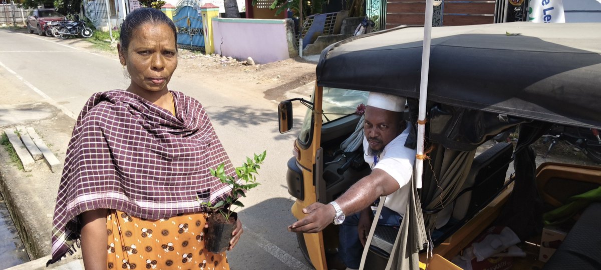R2bRr68000's tweet photo. *ஒரு புதிய முயற்சி*,

அனைத்து WE THE LEADERS தலைவர்களுக்கும், தலைவிகளுக்கும் அஸ்ஸலாமு அலைக்கும் { வரஹ் }, &amp; இனிய காலை வணக்கம் எங்களது தொப்புள்கொடி உறவுகளே...!!! நாளை 26.09.2026 சனிக்கிழமை ஒரு புதிய முயற்சியாக உறுப்பினர் { தலைவர்கள் }எண்ணிக்கையை உயர்த்தும் நோக்கில் ஆட்டோவில் https://t.co/w5YsXqz3Ef