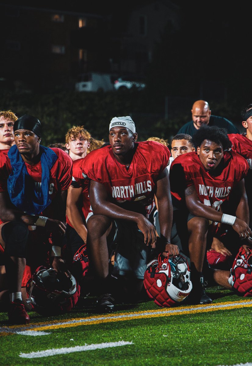 PA_TodaySports's tweet photo. HOW BOUT THEM INDIANS?! North Hills has outscored opponents 95-18 as they improve to 4-0. They are only allowing 4.5 PPG 🤯🔥 

#WPIAL https://t.co/YdQY3S5eMZ