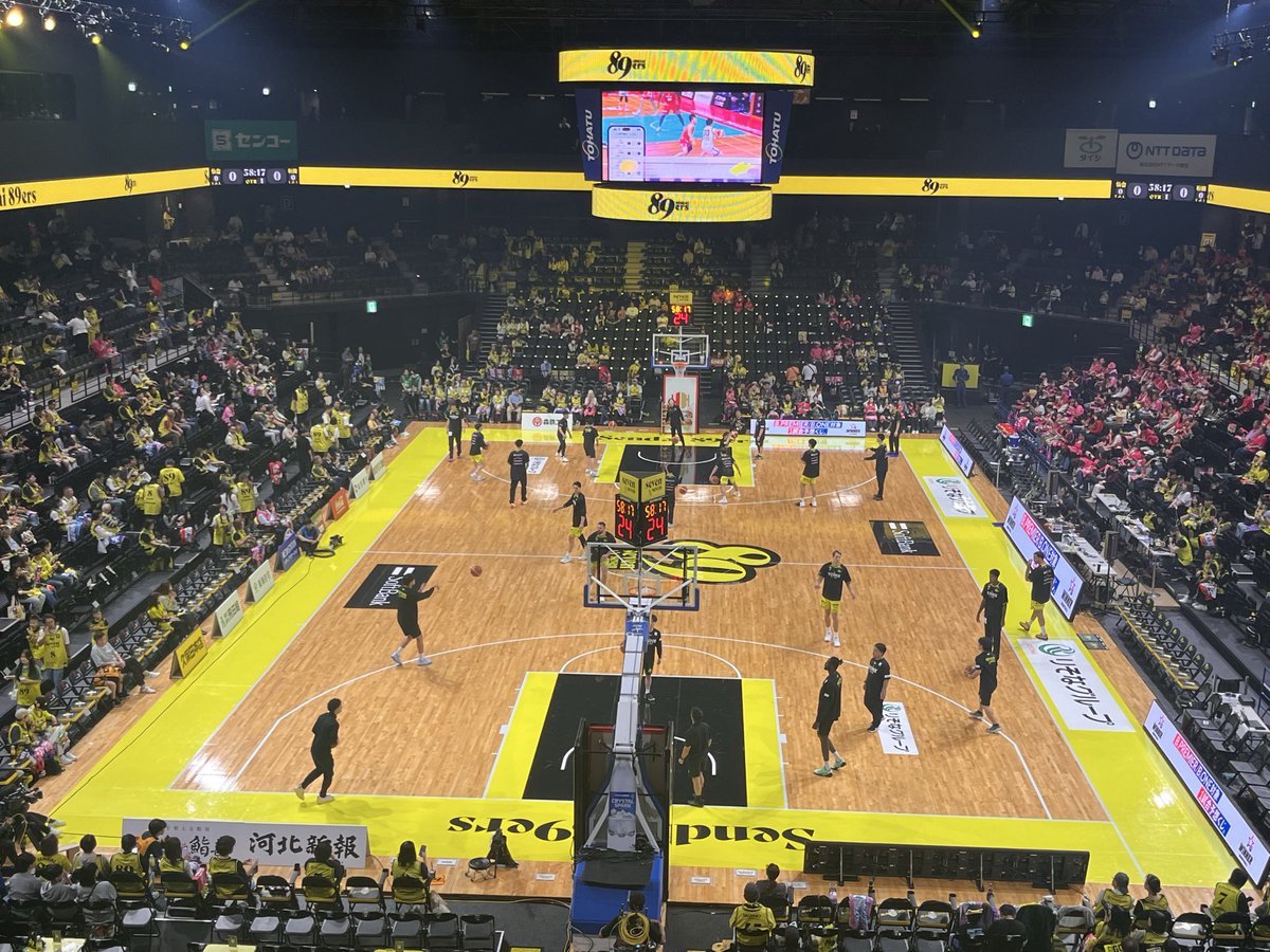 mchn21's tweet photo. ついに開幕だー！🦁🏀 https://t.co/R2JePBR4Rv