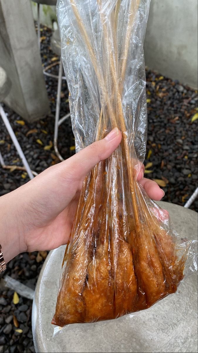 hopefulhob's tweet photo. jajan jagoan kalian yang mana nih 🤔

telur gulung / cimol / maklor / sempol ?

aku: cimol, maklor 🤤🤤 https://t.co/6wGTYcMclE
