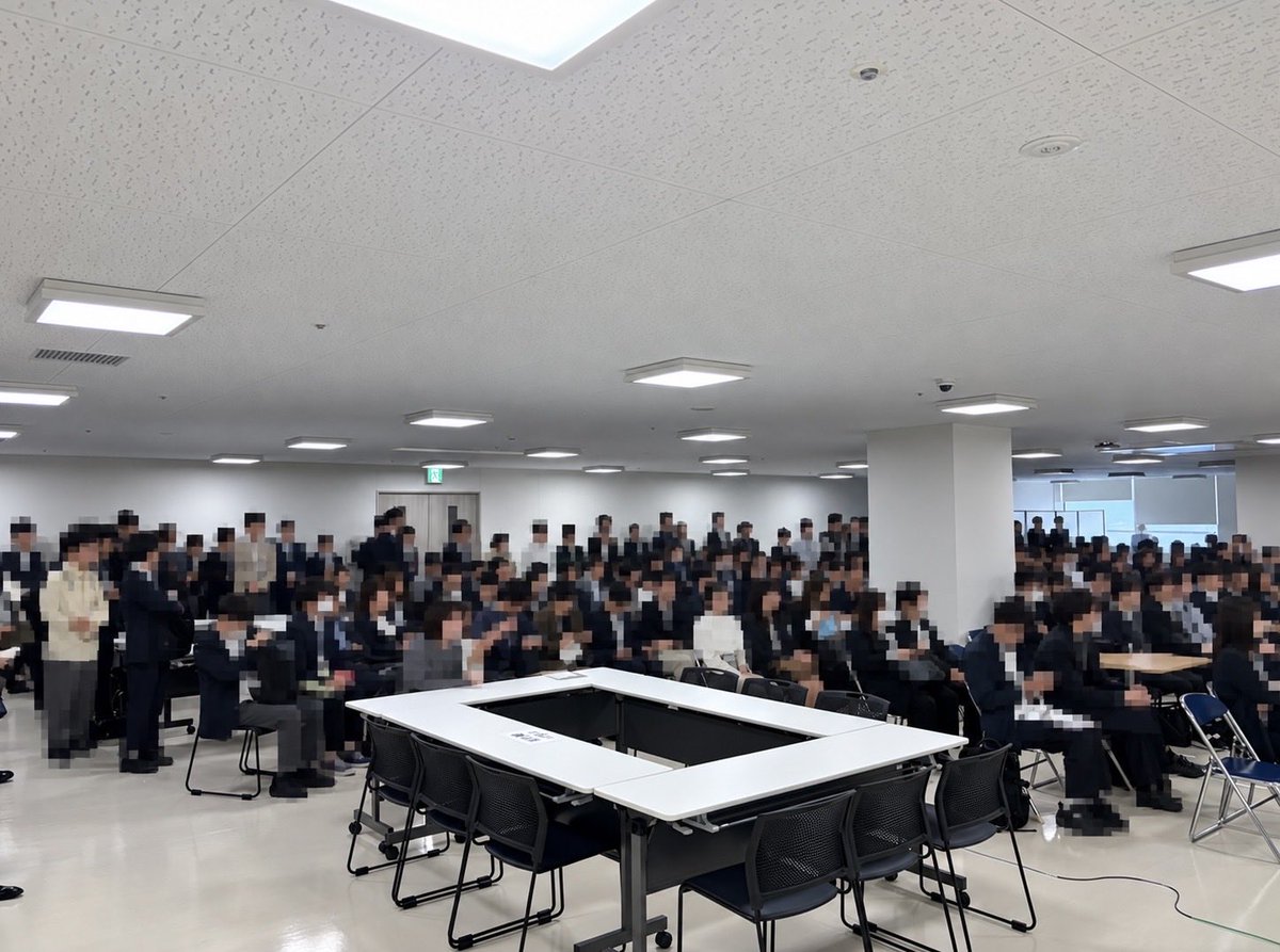 hpta77th's tweet photo. 教育講演①
装具で歩行は変わるのか
バイオメカニクスから見た下肢装具療法
春名弘一先生

会場は大盛況の中、教育講演①スタートです！
#HPTA77 #つながる学会 https://t.co/0RdWXMfpKf